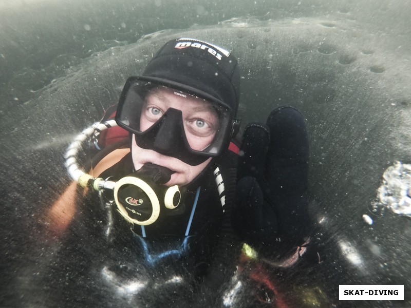 Шукста Игорь, ради этой фотографии приехал на место погружения за неделю до нас