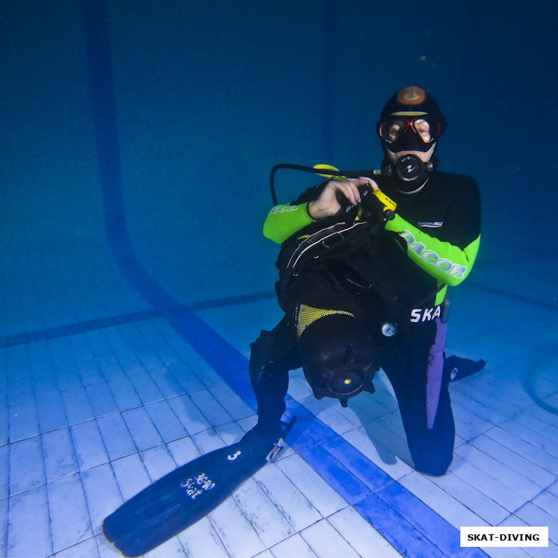 Полякова Елена, снятие SCUBA на колено