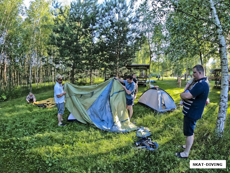 Начало палаточного лагеря