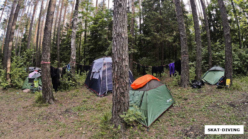 Спящий лагерь, около 6:30 утра