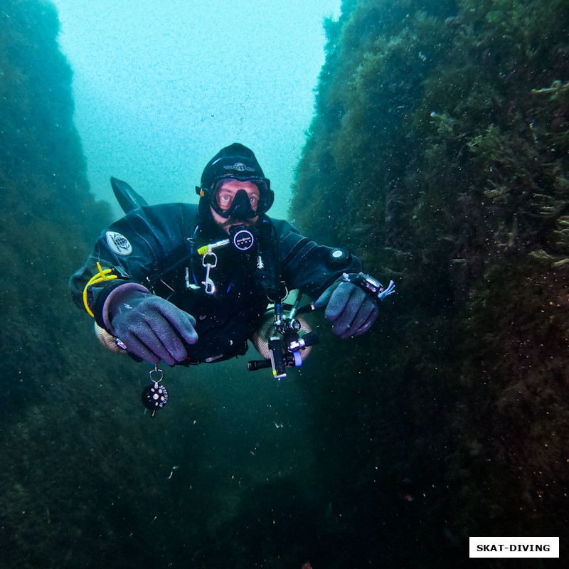 Зеленев Андрей, если прикрыть баллоны руками в sidemount, можно подумать, что человек ныряет на задержке дыхания