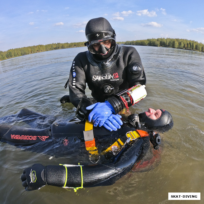 Погосян Артем, Федорук Дмитрий, Артем не проходил курс RESCUE, он просто вызвался помочь на экзамене