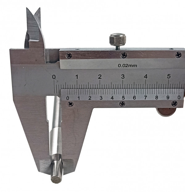 Диаметр шпильки под поршень в самой широкой части - 5.8мм