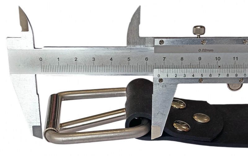 Стандартная длина пряжки - 6.7см.