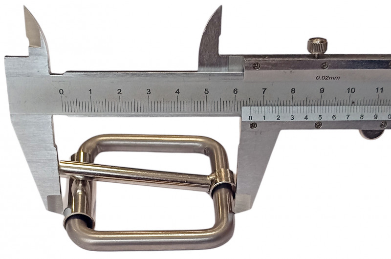 Типовая длина пряжки - 6.5см.