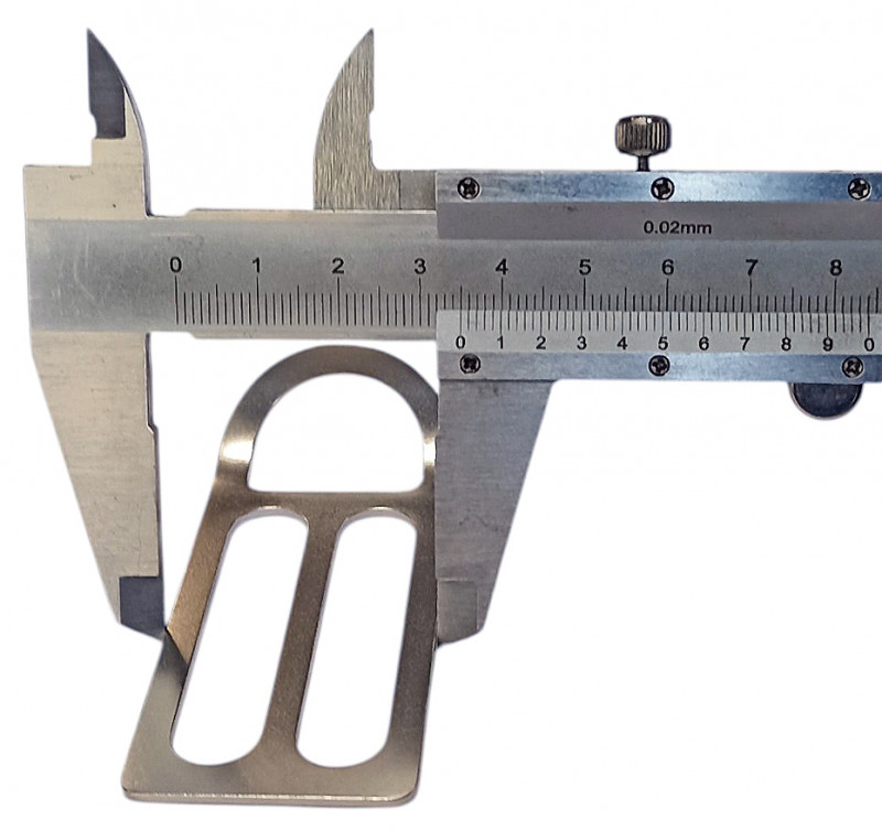 Ширина D-кольца - 3.5см.