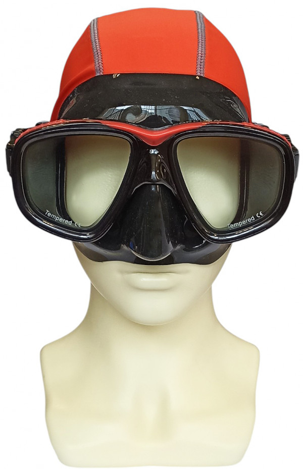 Макса унисекс подойдет взрослым и детям с узким и средним лицом.