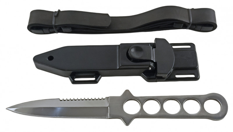 Продается с пластиковыми ножнами с парой резиновых ремешков для крепления на руку или ногу. Размер каждого ремешка около 50х2х0.2см.