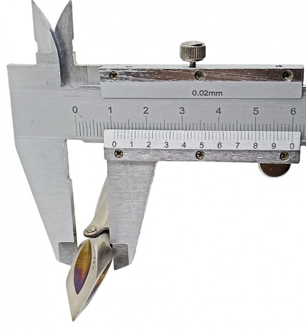 Диаметр максимальный головы - 1.1см.