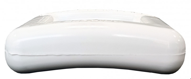 Белый цвет позволят легче найти упавший или сброшенный пояс в реальном водоеме.