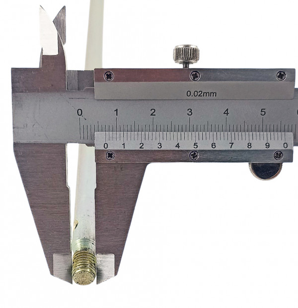 Диаметр резьбы - 7мм.