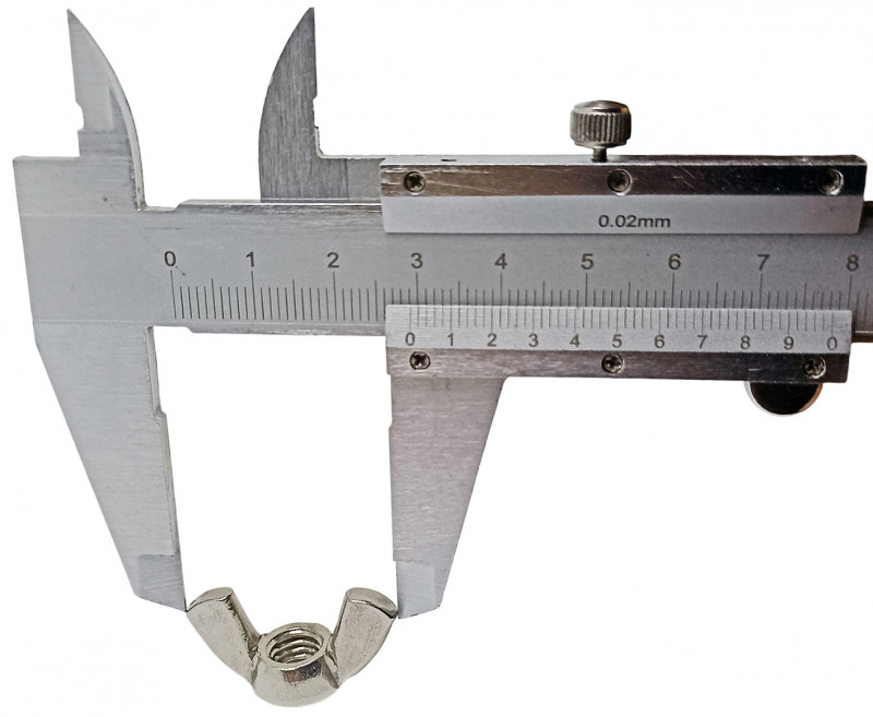 Ширина (диаметр) гайки-барашка около - 2.9см.