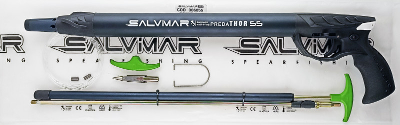 Продается в полиэтиленовой упаковке, в комплекте есть все необходимое для начала охоты: ружье, насос; гарпун диаметром 8мм, оснащенный пластиковым бегунком и отбойным кольцом; пластиковая заряжалка; компактный наконечник с двумя лепестками и головой «пуля»; монолинь и пара обжимных клипс к нему.