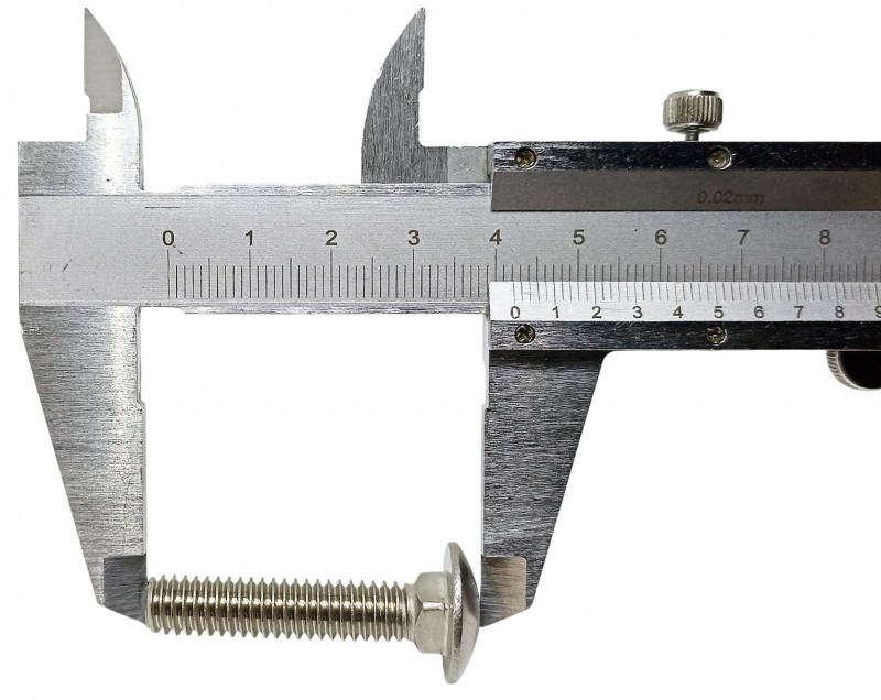 Длина болта около - 4.2см.