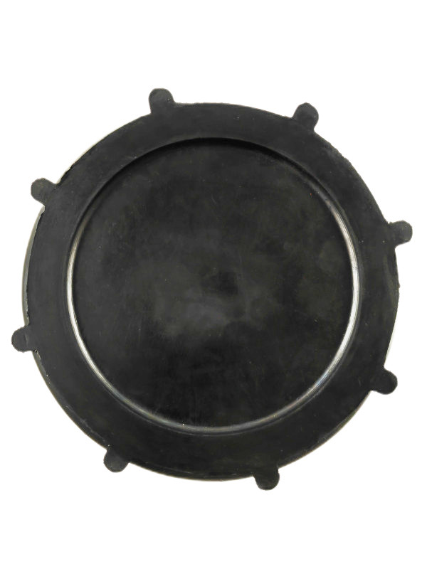 Из обязательных доработок - рекомендуем просверлить отверстие по центру дна башмака для слива воды из него.