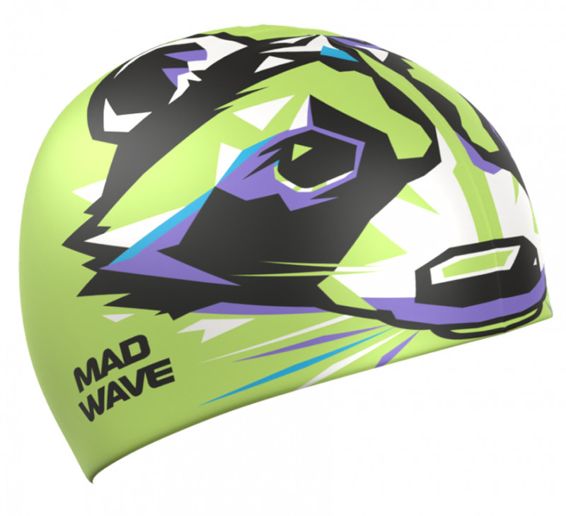 Яркая стильная шапочка с енотом станет прекрасным приобретением для регулярных тренировок.