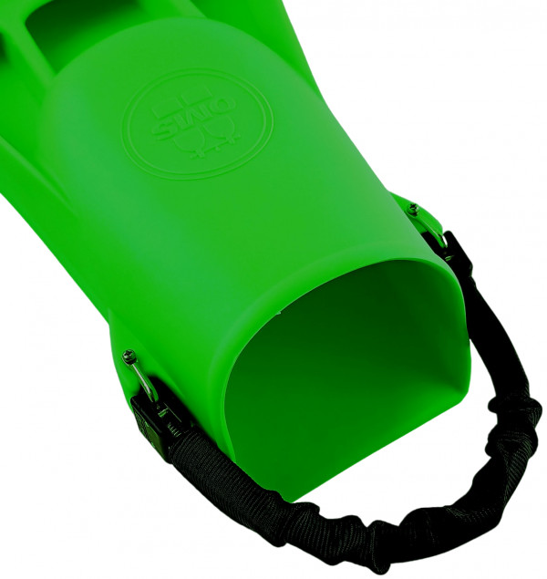 Калоши с глубоким вырезом позволяют ноге чувствовать себя максимально комфортно даже в сухом костюме.