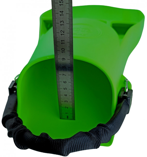 Высота подъема колоши по центру размера XL - около 8.5см., размера XXL - около 9см.