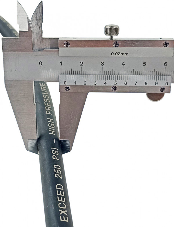 Диаметр шланга - 12мм.