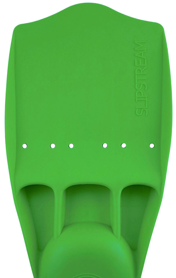 Жесткая, широкая лопасть позволяет добиваться эффективного гребка даже при небольших движениях. Максимальная ширина лопасти - около 25см.
