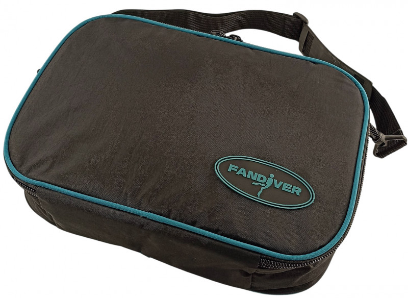 Профессиональная сумка чехол для дайверского регулятора. В отсутствии нырялки может сгодиться и под ноутбук.