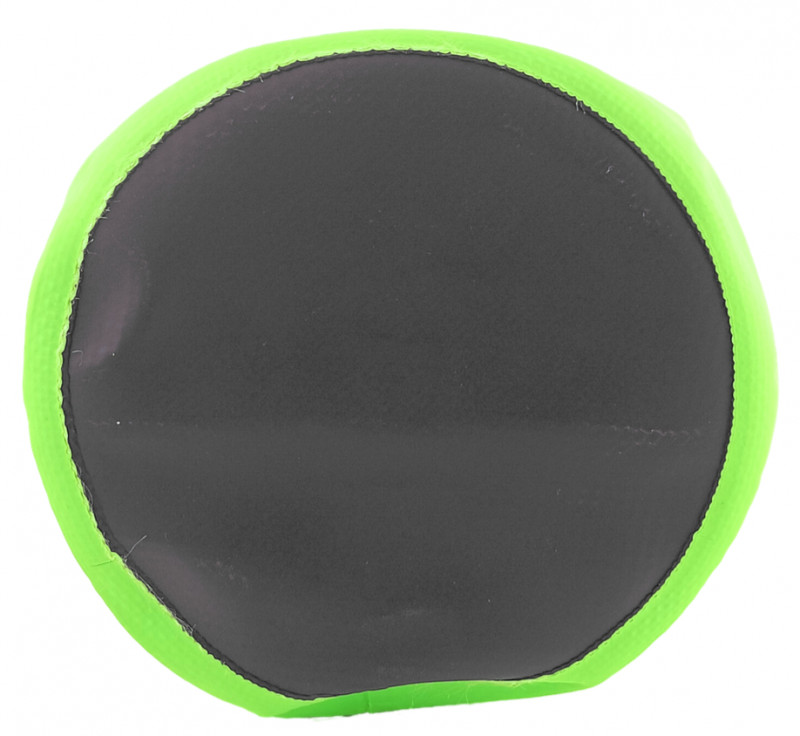 По дну гермомешок имеет круглое сечение. Диаметр - около 12см.