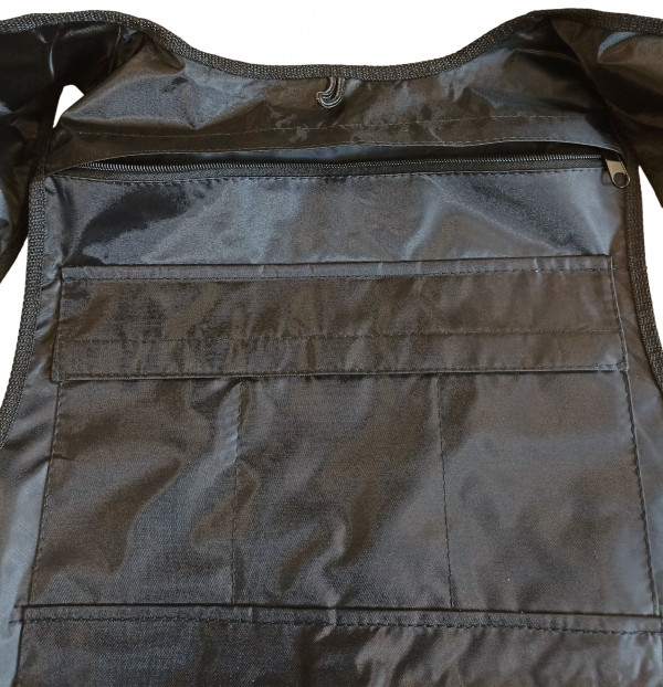 В специальный карман на спине можно установить камеру компенсатора плавучести, которая приобретается отдельно.