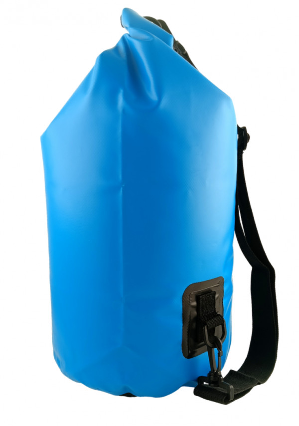 ПВХ с полиуретановым покрытием устойчив к истиранию и проколам, не теряет эластичности при низких температурах, защищен от выцветания под УФ излучением.