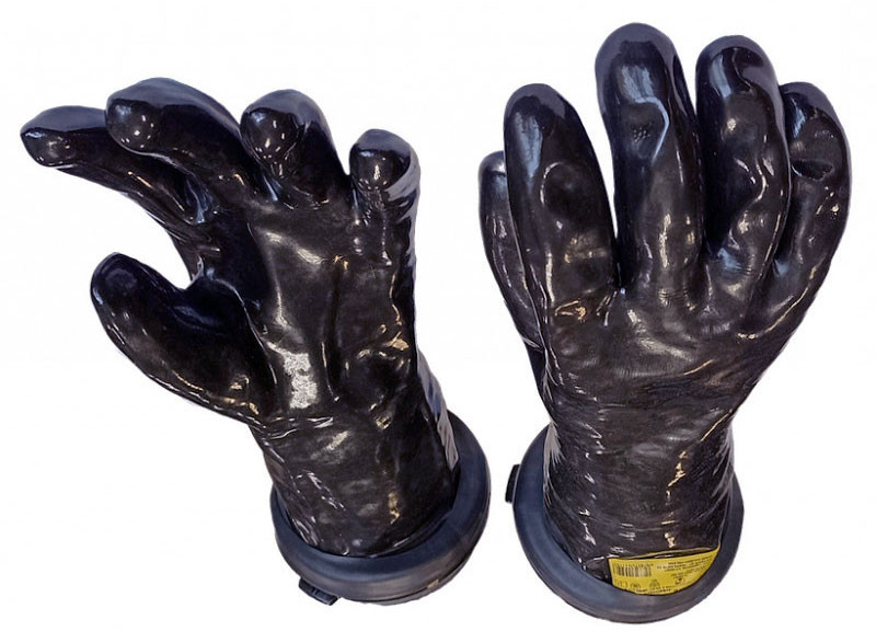 Цена указа за полный комплект: два кольца на манжету сухаря, два кольца под перчатки, 2 герметизирующих стыковочных кольца, 8 прижимных О-рингов, 4 прижимные накладки, пара герметичных перчаток р-р 10 (XL).