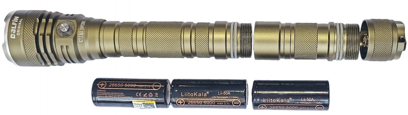 Стандартные фонари DELFiN R27 и их клоны позволяют увеличить продолжительность времени свечения, используя удлинитель для третьего аккумулятора. Диоды и драйверы выдерживают нагрузку, проверено производителем и поставщиком.