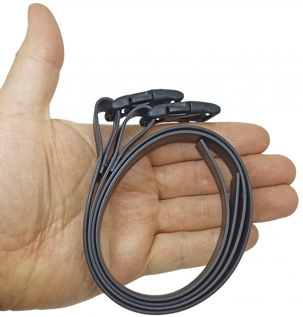 Ремешки выполнены из мягкой резины, которая отлично тянется и не оказывает сильного давления на тело. Пряжки ремешков выполнены из крепкого и надежного всепогодного пластика.