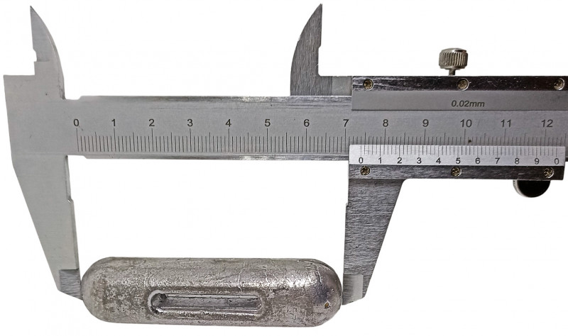 Длина грузика - около 7.4см.