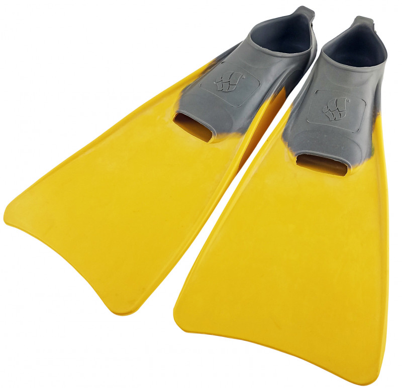 Бывшие в употребление ласты POOL COLOUR LONG для ежедневных тренировок в бассейне, а также плавания на открытой воде, состояние хорошее.