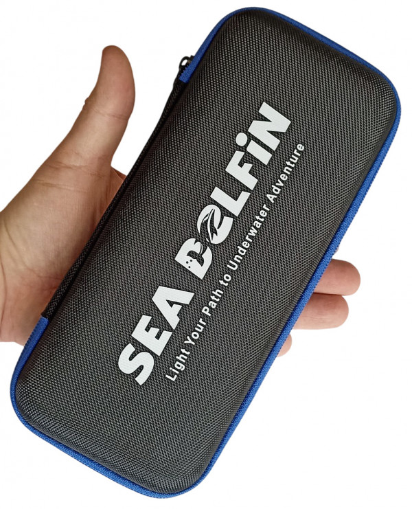 Теперь ваши мечты сбылись, можно купить фирменный чехол для своего любимого фонаря отдельно!