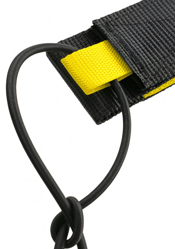 На ушко откидной части можно привязать петельку для более удобного открывания кармана при погружении или использовании кармана в толстых перчатках (материал для изготовления петельки в комплект не входит).