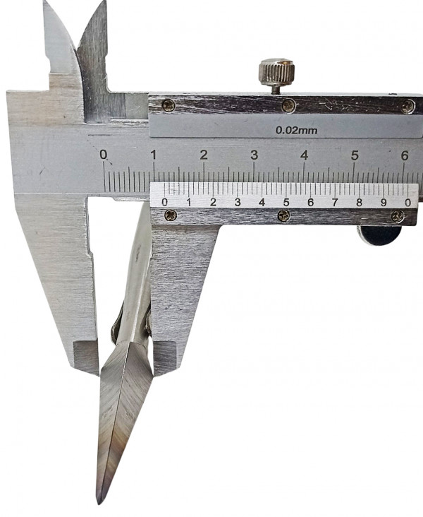 Максимальная ширина головы - 1.2см.