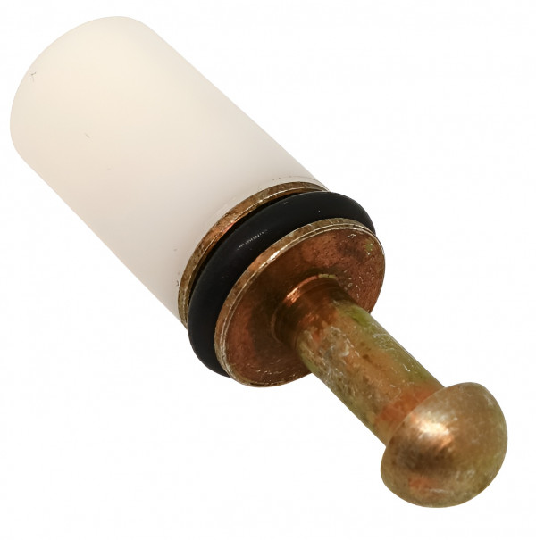 Обеспечивает герметичность камеры сжатия и передачу усилия от сжатого воздуха к гарпуну - критически важный элемент для надежной работы оружия.