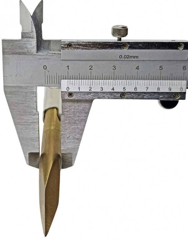 Максимальный диаметр головы - 1см.