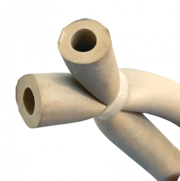 Резинка внутри полая. Вес настолько легкий, что вы забудете, что она есть, - пока не понадобится точный выстрел.