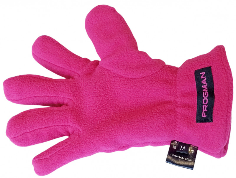 Внутренняя часть перчаток выполнена из мягкого флиса (фото наизнанку) очень приятного к телу.