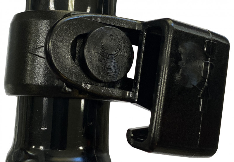 Конструкция держателя трубки «Comfort Swivel» обеспечивает более удобное крепление к маске, поскольку не создает нагрузки на загубник. Разъемный поворотный держатель позволяет закрепить трубку в удобном положении к маске «одним щелчком».