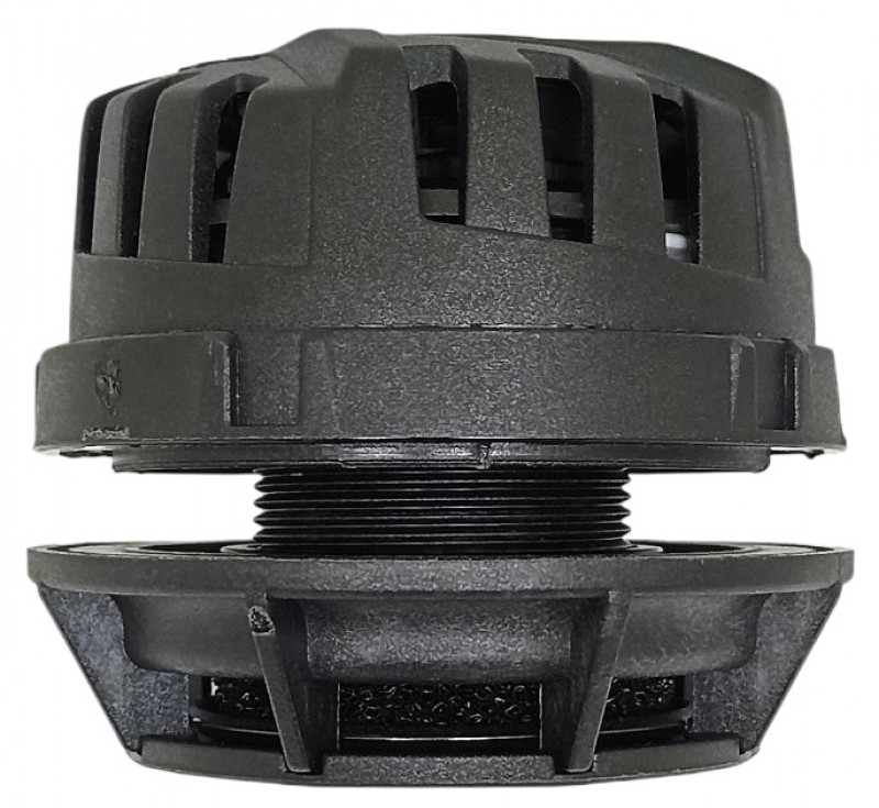 Две части клапана скручиваются между собой через материал сухого костюма в специальное отверстие в районе левого плеча.