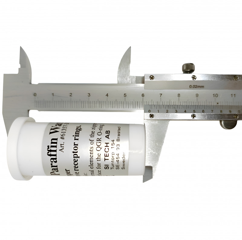 Длина упаковки - чуть более 6см.