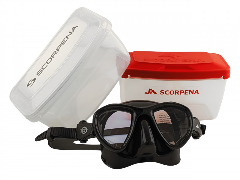 В комплекте прочный фирменный бокс, созданный специально для хранения и транспортировки подводного оборудования. Дизайн бокса может различаться в зависимости от партии поставки.