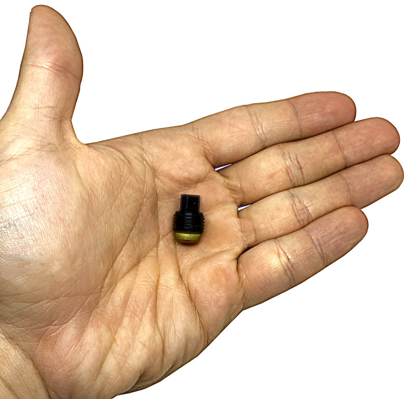 Внешний размер механизма - примерно 1.2x1.8см.