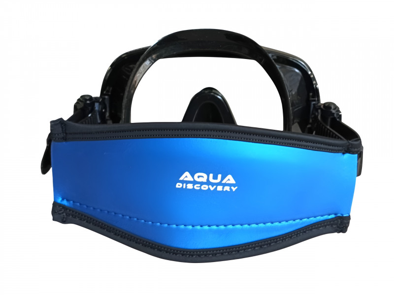 Снижет давление ремешка макси на затылочную часть головы. Убирает неприятное воздействие на волосы при надевании маски. С таким ярким оголовником потерянную маску будет легче найти. А упавшая в воде маска не полетит камнем в бездну, а будет плавно спускаться как на парашюте, давая возможность ее ухватить.