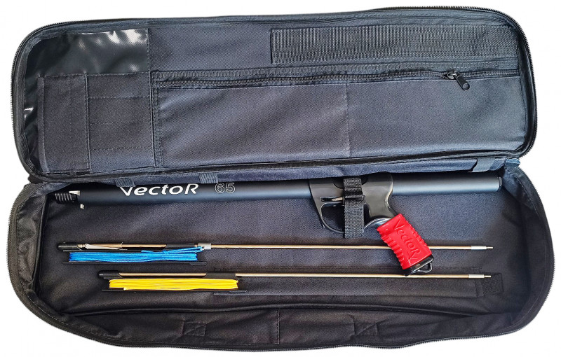 У приличного подводного охотника в чехле всегда должен быть порядок и как минимум один запасной гарпун.