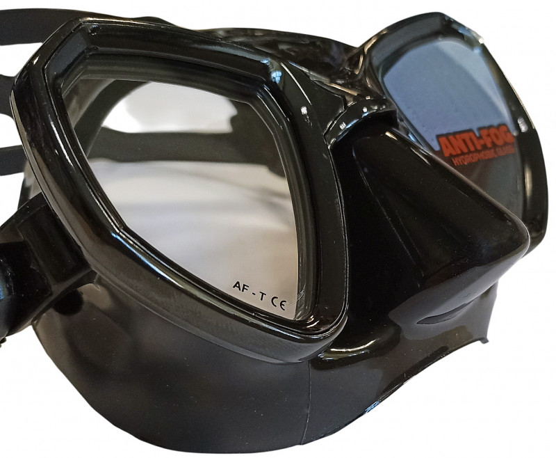 Носовой карман с заданной формой «3D comfort» сделан из мягкого силикона и очень удобен для продувки.