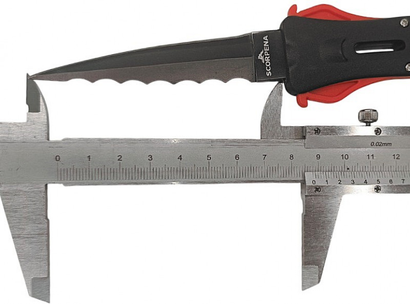 Длина лезвия - 8.8см.