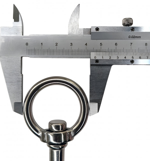 Внешний диаметр кольца - 4.6см.